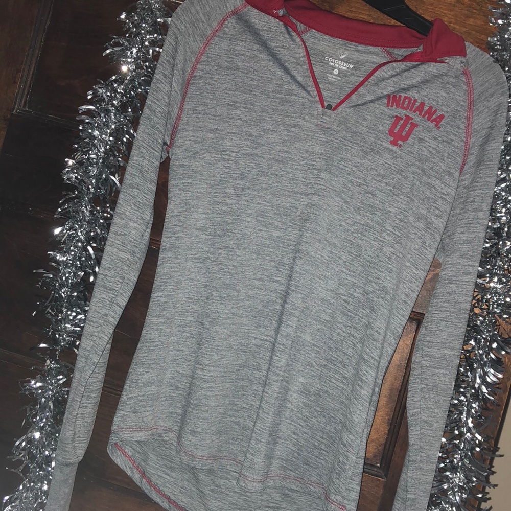 IU one quarter zip